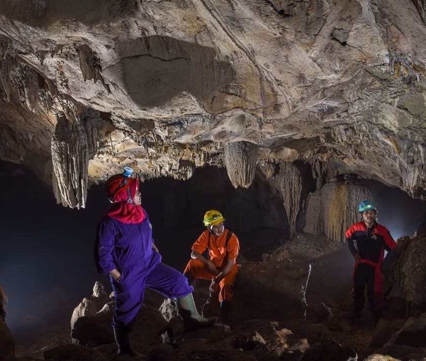 Cikarae Cave